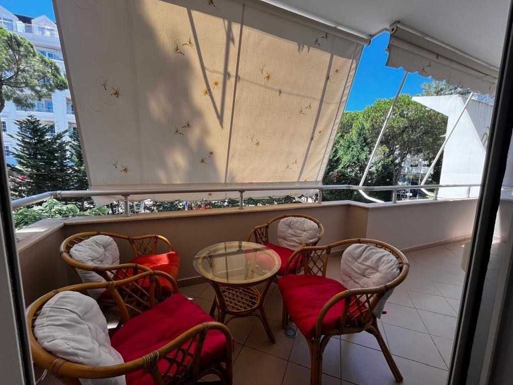 Chic Renovated 1+1, 60m², Durrës (Shkëmbi)